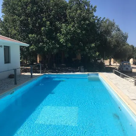 La Casa Del Carrubo Con Piscina Condivisa In Campagna Vicino Al Mare - Canestanco 18 *
