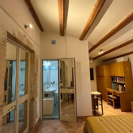 La Casa Del Carrubo Con Piscina Condivisa In Campagna Vicino Al Mare - Canestanco 18 * Santa Croce Camerina